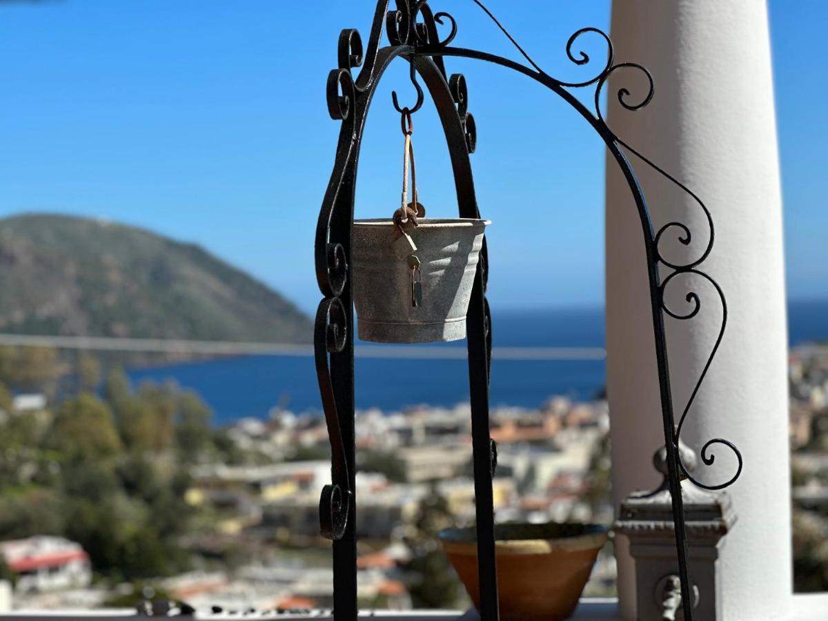 Villa La Milanina Lipari  Eksteriør bilde