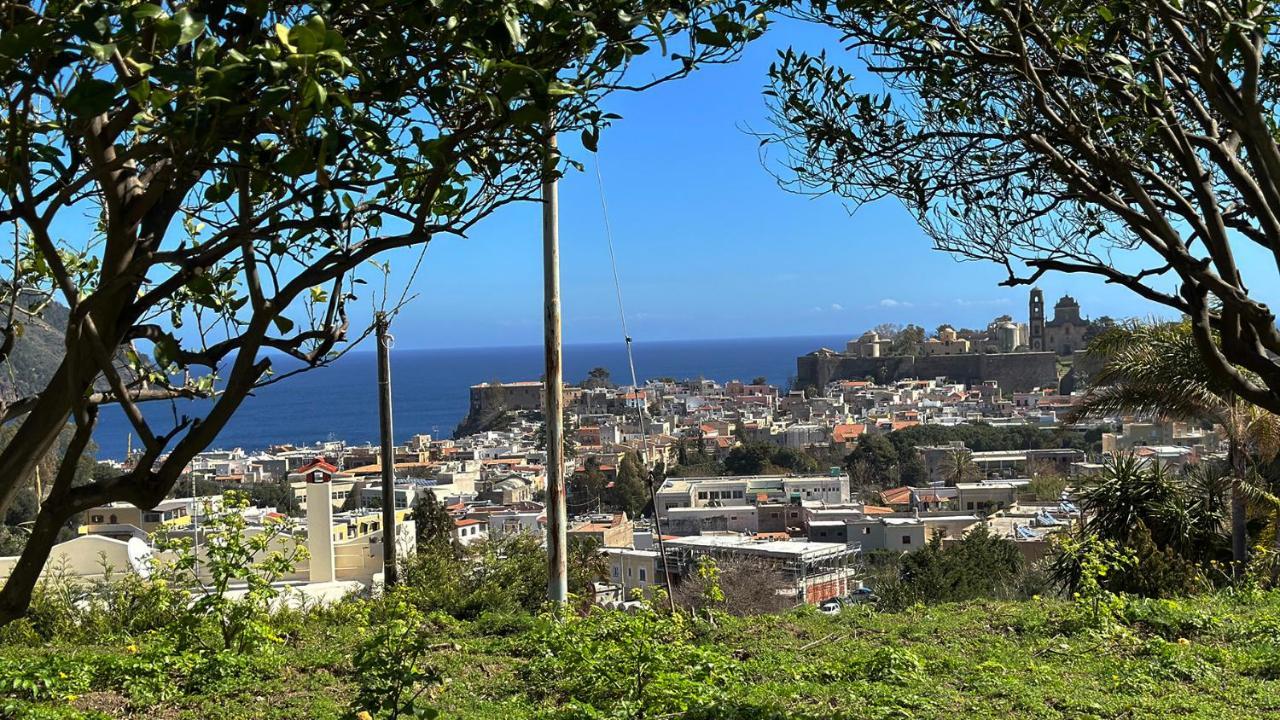 Villa La Milanina Lipari  Eksteriør bilde
