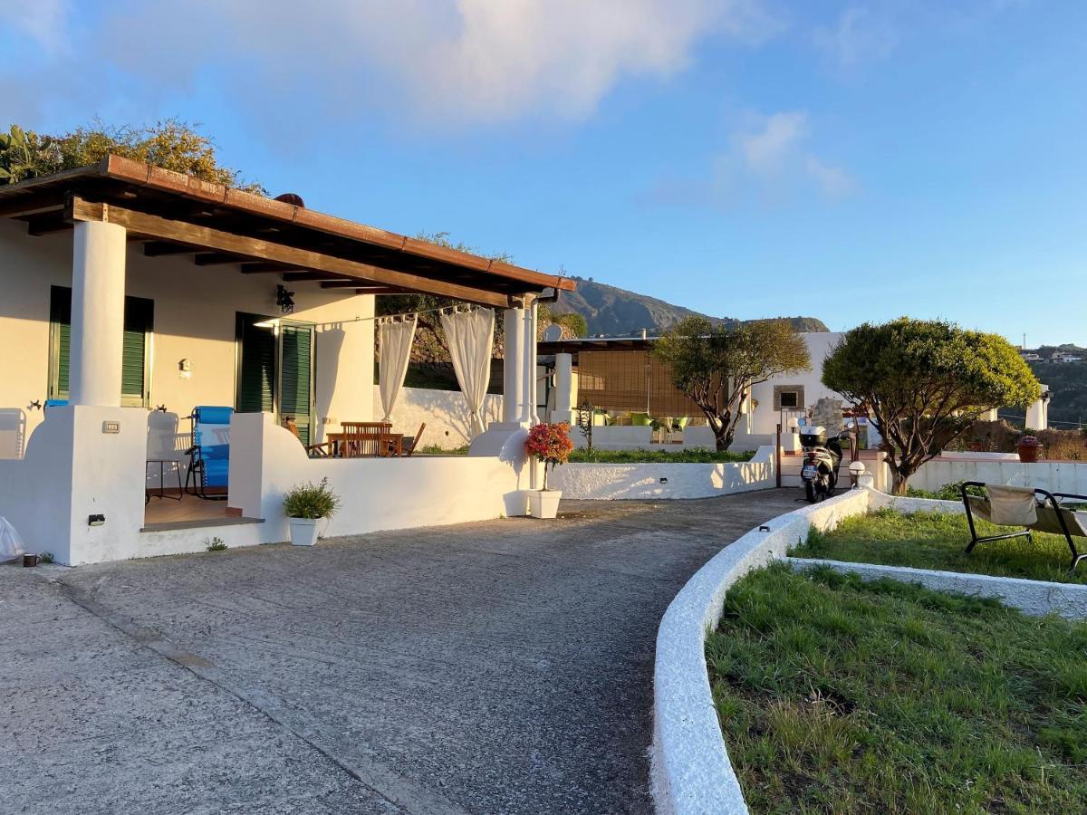 Villa La Milanina Lipari  Eksteriør bilde