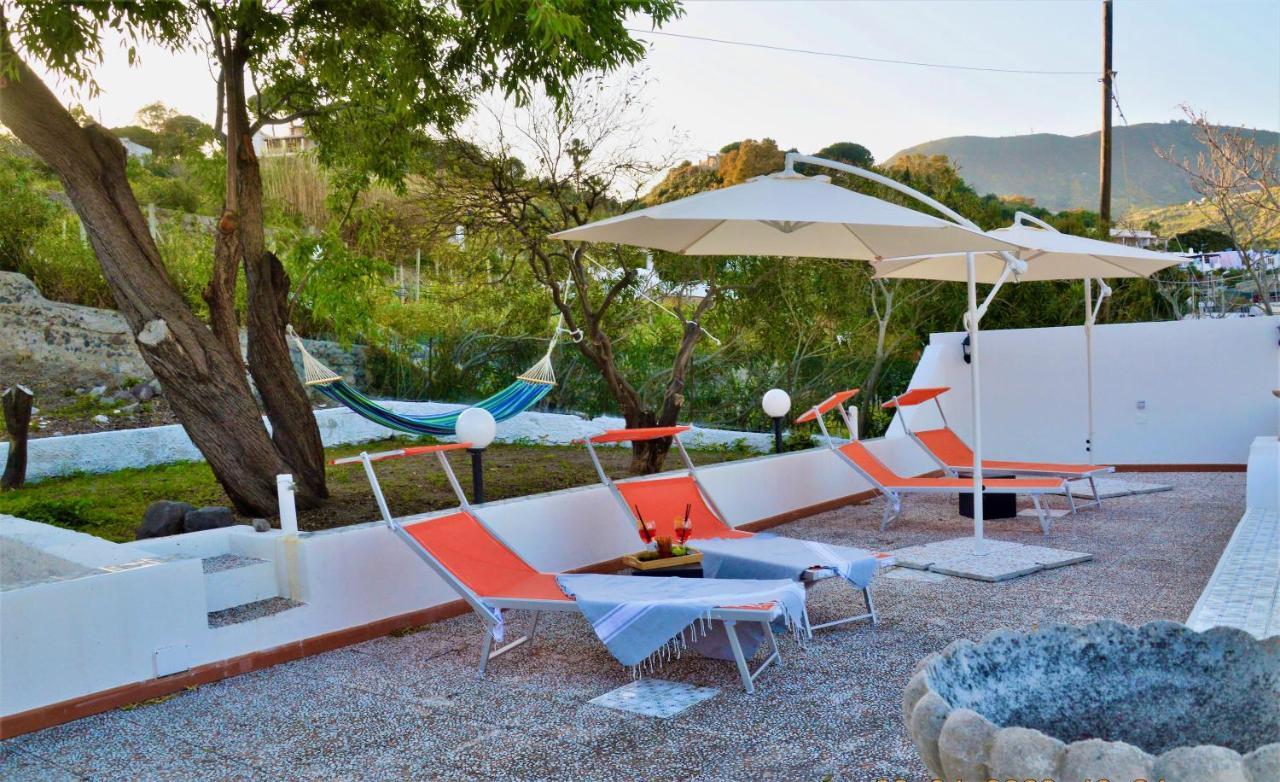 Villa La Milanina Lipari  Eksteriør bilde