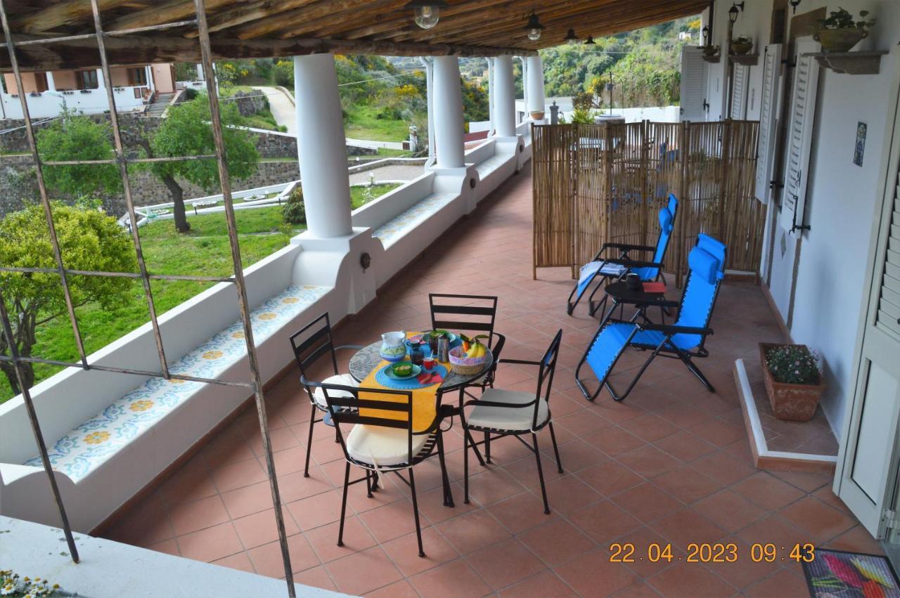 Villa La Milanina Lipari  Eksteriør bilde
